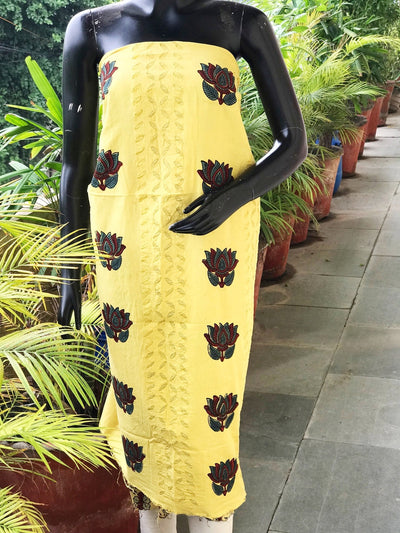 Ajrakh Applique Kurti – alternate view