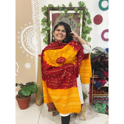 Maroon Woollen Bandhani Shawl