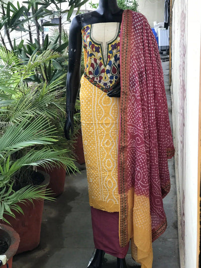 Bandhani Cotton Designer Suit with Pen Kalamkari – alternate view