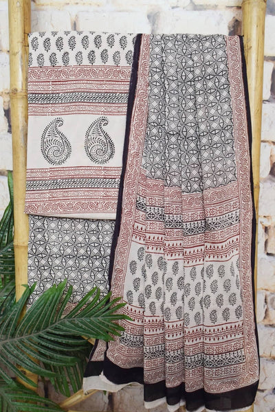 Cream Bagh Cotton Panelled Suit