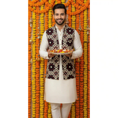Traditional Indian men’s cotton koti with artisan craft