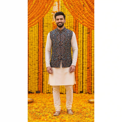 Traditional Indian men’s cotton koti with artisan craft