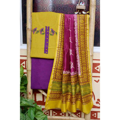 Green Handloom Cotton Embroidered Set - SSEthnics