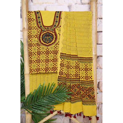 Ajrakh Neck Block Print Cotton Suit - SSEthnics