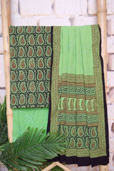 Bagh Cotton Suit with Bandhani - SSEthnics