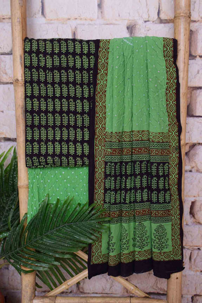 Bagh Cotton Suit with Bandhani - SSEthnics