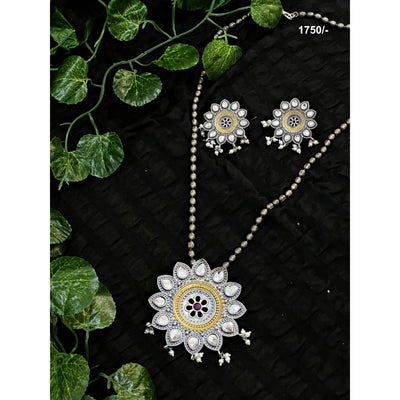 Kundan Oxidised Silver Necklace with Earrings - SSEthnics